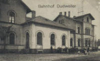 Bahnhof (Straßenseite)